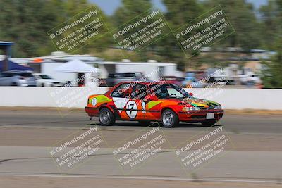 media/Oct-02-2022-24 Hours of Lemons (Sun) [[cb81b089e1]]/1020am (Front Straight)/